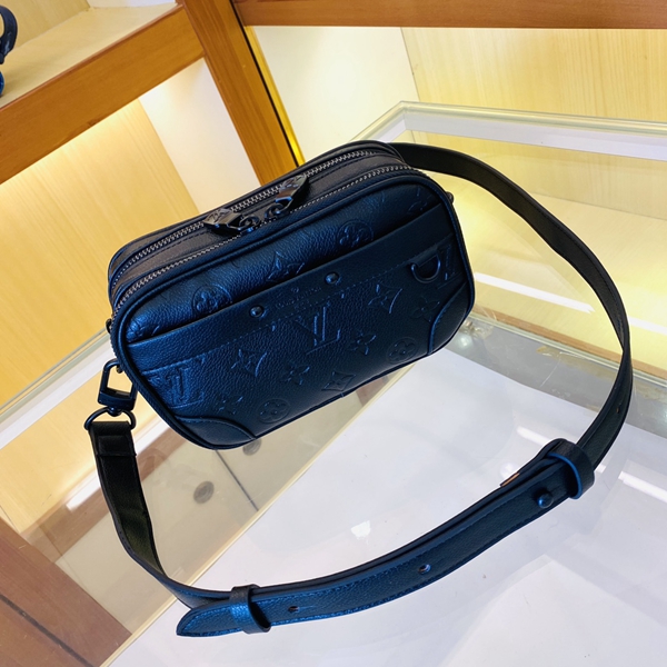 ルイヴィトンバッグ素材ディテール